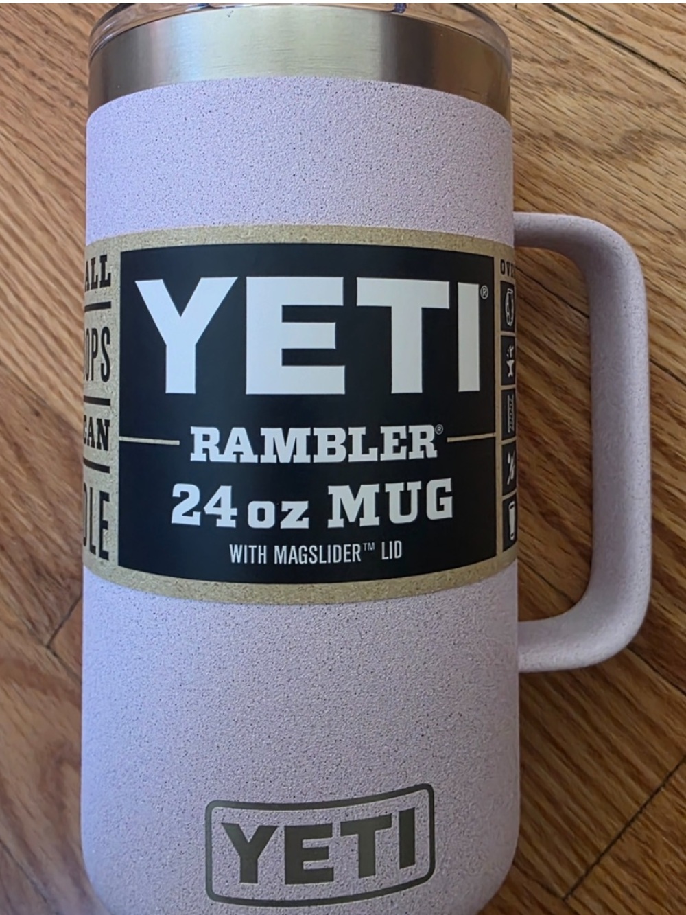 NWT YETI Rambler 24 oz Mug - Cherry Blossom
